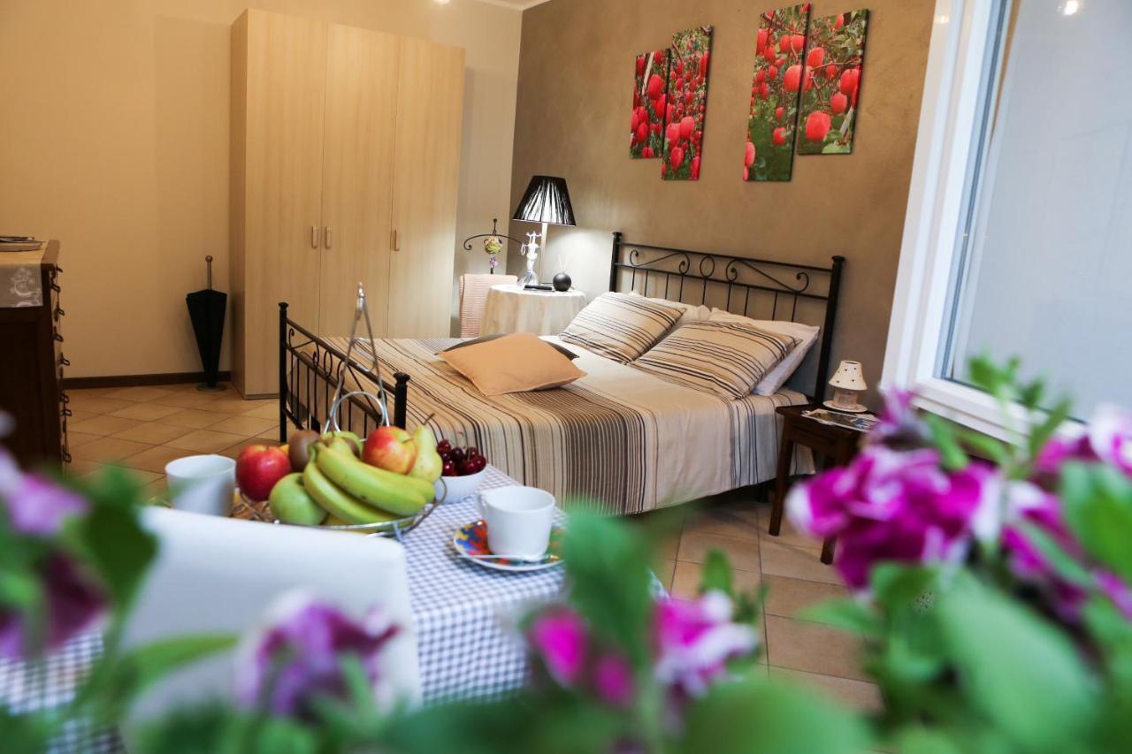 Apartmán La Casa Di Ada Sondrio Exteriér fotografie
